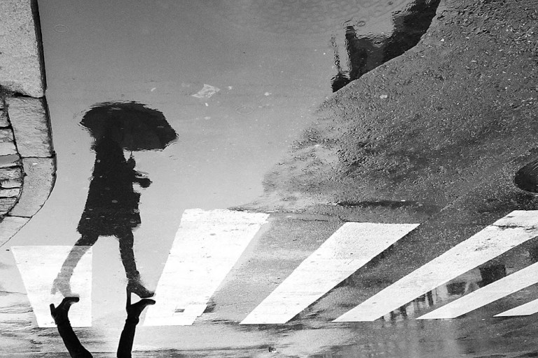 The lady with the umbrella_Thomas Toft_1401