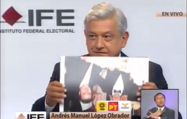 amlo-debate-foto-al-reves